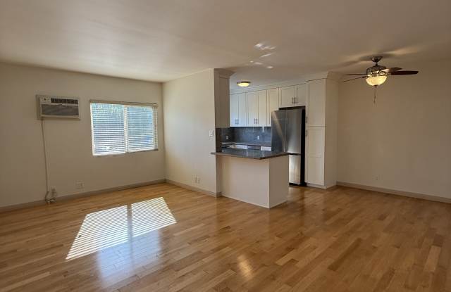 Photo of 5648 Case Avenue, Apt 3