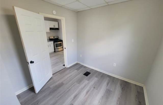 3536 W 47 ST DN