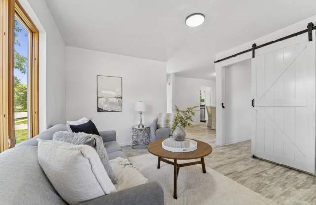 Photo of 521 East 2nd Street