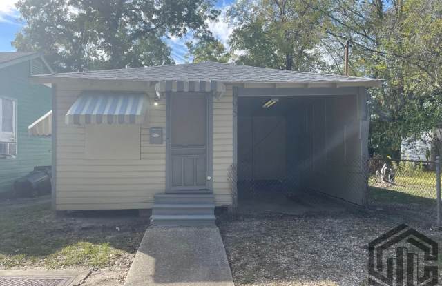 3 Bed/ 1 Bath - 995 North 40th Street, Baton Rouge, LA 70802