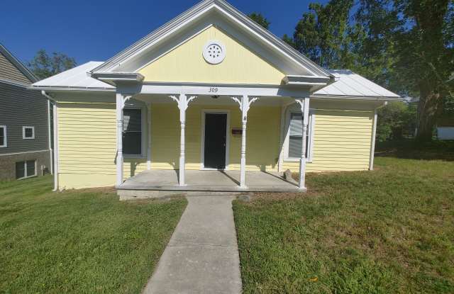 309 Jackson St
