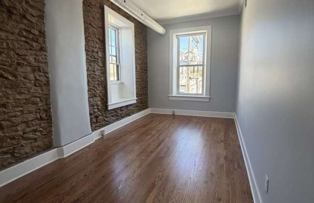 816 Massachusetts Street - B