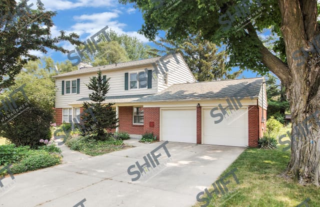 1740 Radcliff Ave SE - 1740 Radcliff Avenue Southeast, Grand Rapids, MI 49506