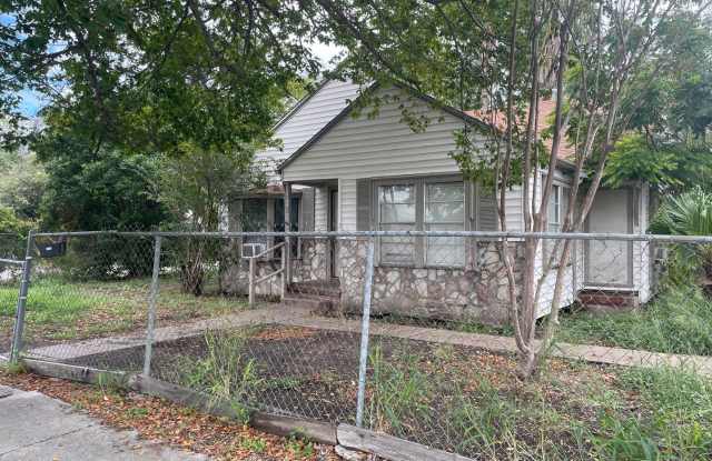 Photo of Spacious 3 Bedroom Corner Home at 2022 Craig St.-Section 8