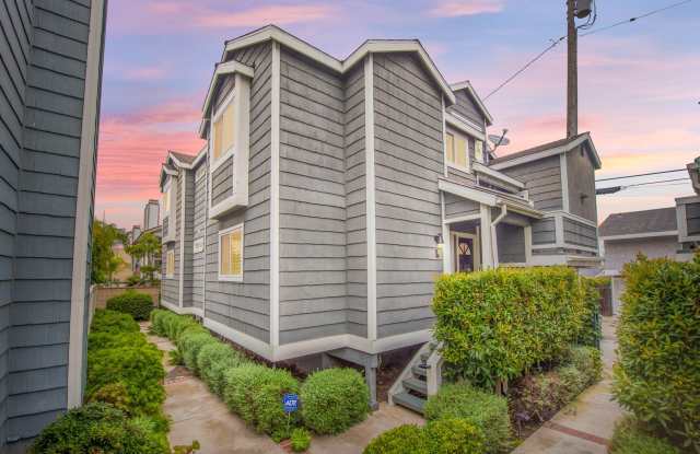 Costa Mesa Newport Heights Stunner!