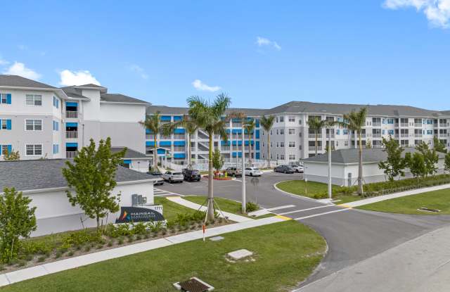 MainSail Apartments Marco Shores