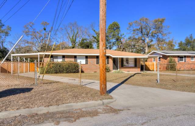 4 Bedroom 1.5 Bathroom Home in Augusta