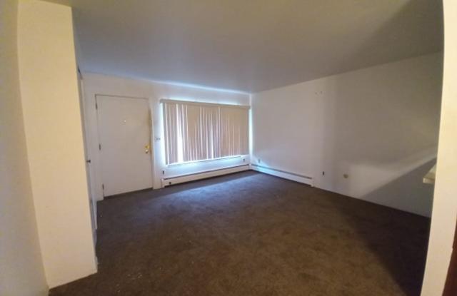 4535 Cadieux Rd Apt 43