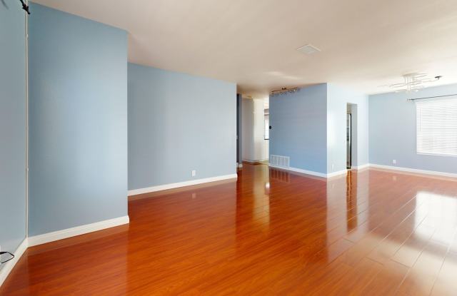 Spacious 5-Bedroom Family Home Available for Long Term Rent!