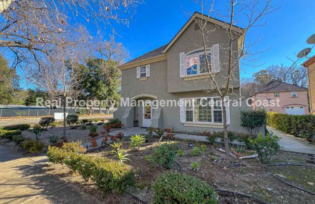AVAILABLE NOW / SHARED HOME - 2 Bedrooms Available in 3 bedroom Atascadero Home