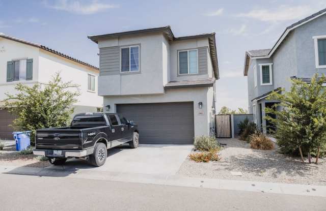 3 Bedroom, 2.5 Bath in Eastmark overlooking Skate Park.