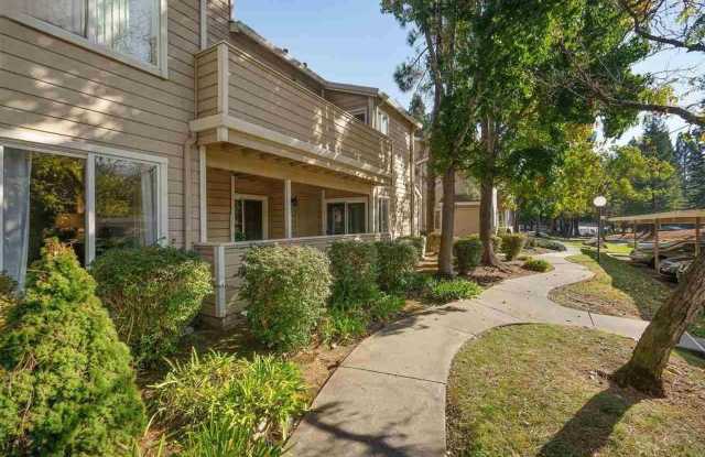 Resort Style Oakland Condo with Private Terrace
