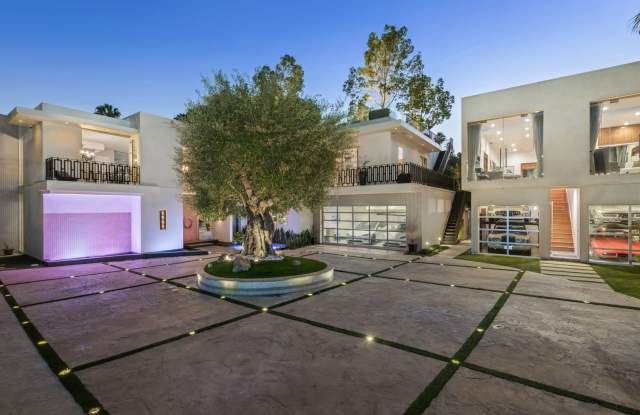 1111 Sierra Alta Way