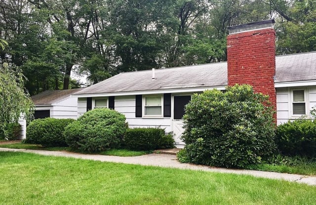 15 Walsh Road - 15 Walsh Road, Middlesex County, MA 01730