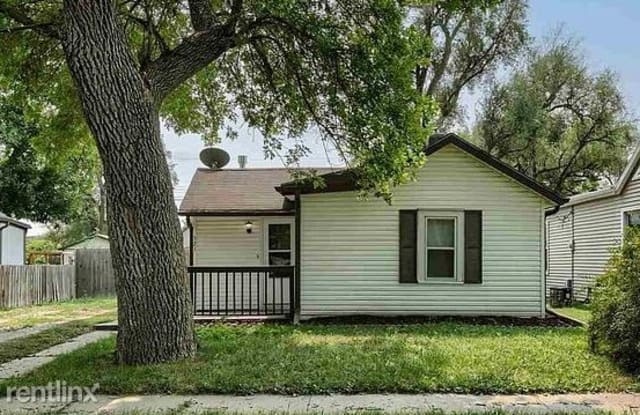 321 B St - 321 B Street, Lincoln, NE 68502