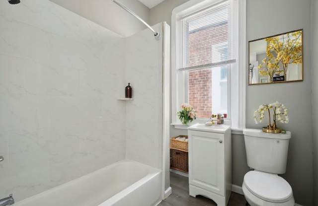 5431 N LAWRENCE STREET