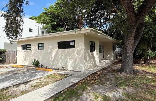 Photo of 3803 Thomas Ave