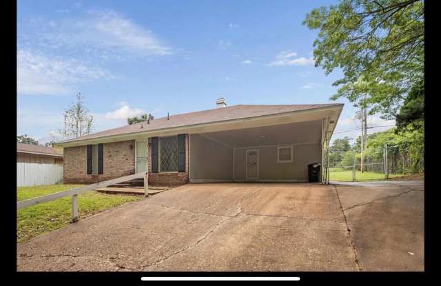 2939 Mountain Terrace Street