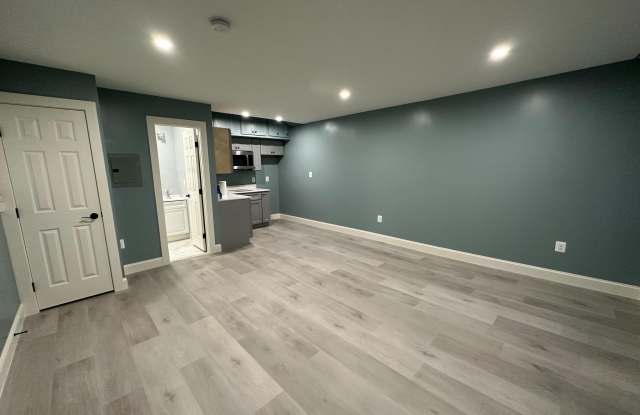 2007 HANNON Street unit: C