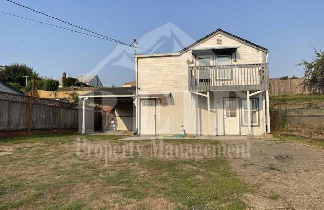 Photo of FULLY RENOVATED LESS THAN 2 YEARS - 2BED/1BATH WITH BONUS/OFFICE SPACE