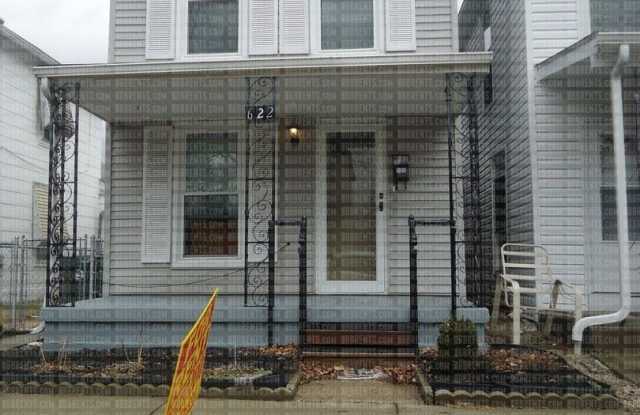 622 Ross Avenue,