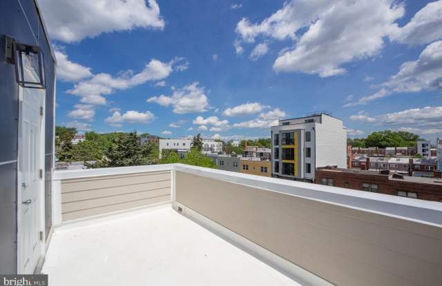 832 19TH Street NE unit: C
