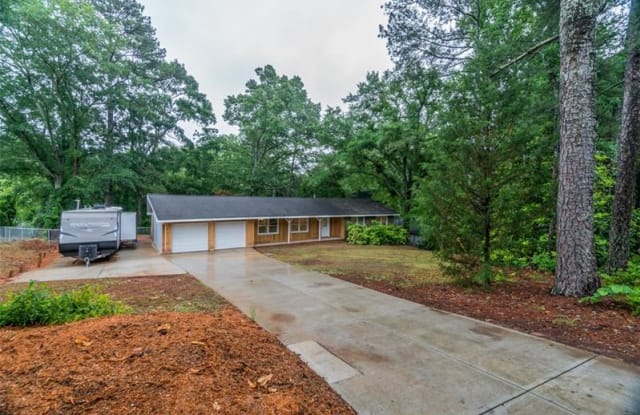 300 Spring Drive - 300 Spring Drive, Roswell, GA 30075