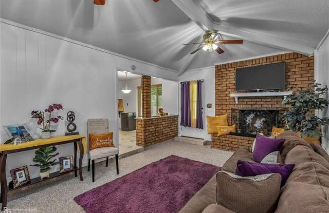 6628 Jefferson Paige