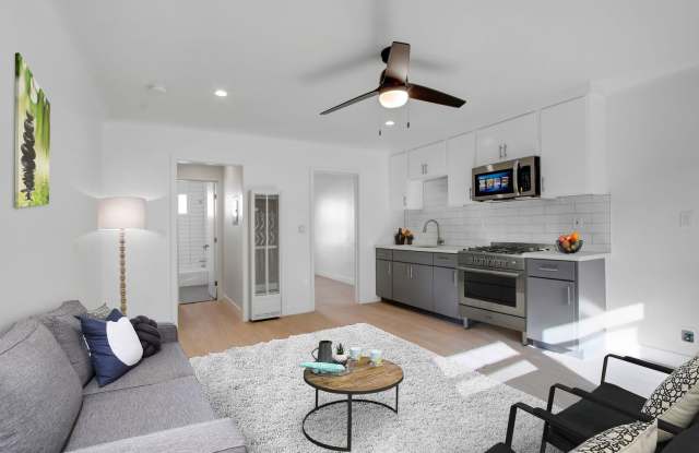 Photo of 161 S Burlington Ave