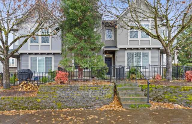 Photo of 2310 NW Roseburg Terrace