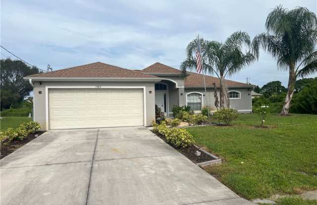 1002 Anita Avenue S - 1002 Anita Avenue South, Lehigh Acres, FL 33976