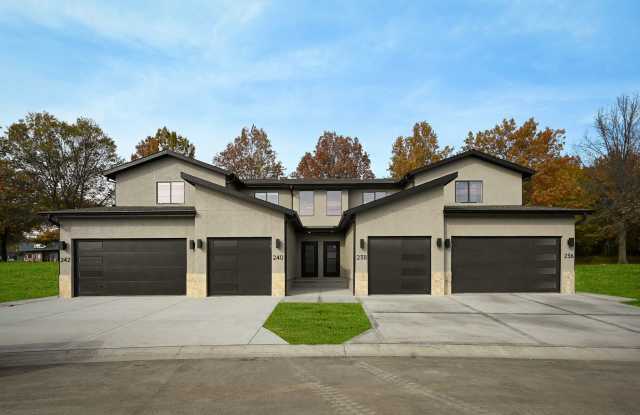 Photo of 3-Bedroom Townhome for Lease in Raymore