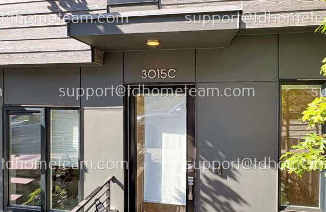 3015 30th Ave W