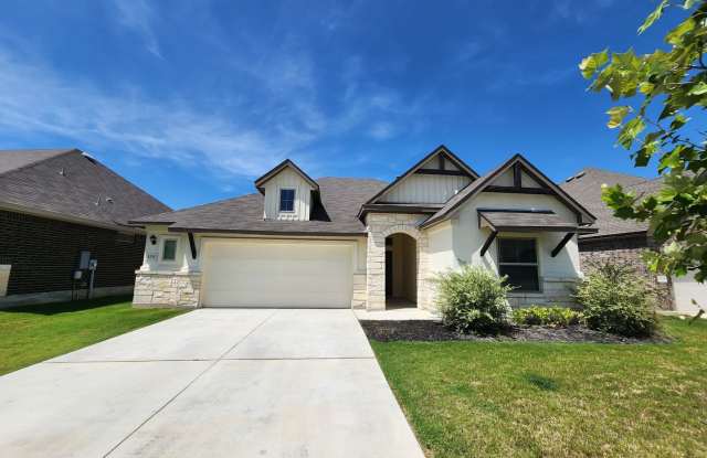 4/3/2 with office Near Gruene / Fridge Included / Loaded with Amenities / Large Backyard / CISD