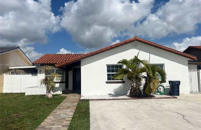 13775 SW 23rd Ter - 13775 Southwest 23rd Terrace, Miami-Dade County, FL 33175