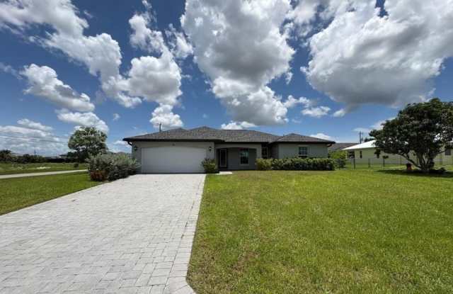 1400 SW 1st Terrace