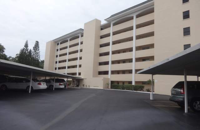 Annual Rental! 1BR/1BA 55+ Condo on the Island