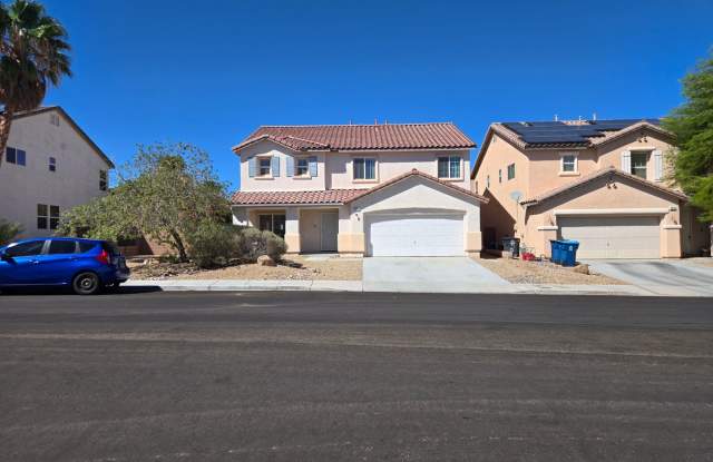 Photo of A Spacious 4 Bedroom House in Iron Mountain Ranch