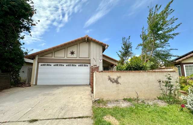 Stunning 4 Bd/ 2 Ba Home in Bay Terrace/Paradise Hills! photos photos