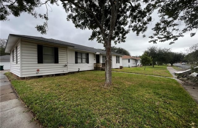 532 Sorrell St - 532 Sorrell Street, Corpus Christi, TX 78404