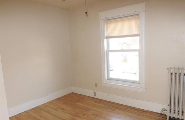 Beautiful Dinkytown 6 Bedroom ~ Close to Campus