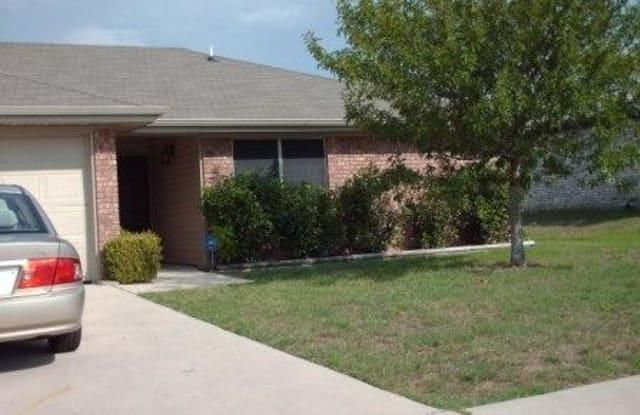 304 Appaloosa Dr - 304 Appaloosa Drive, Copperas Cove, TX 76522