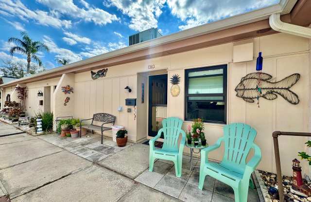 1383 Mission Hills Blvd