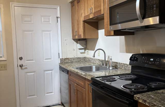 Photo of 5885 Southwest Tucker Avenue