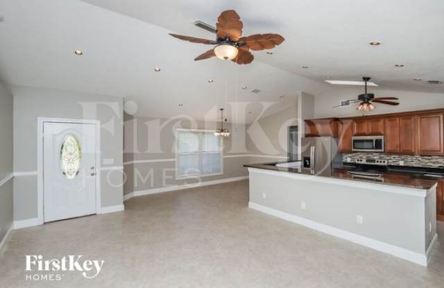 113 Vin Rose Circle Southeast