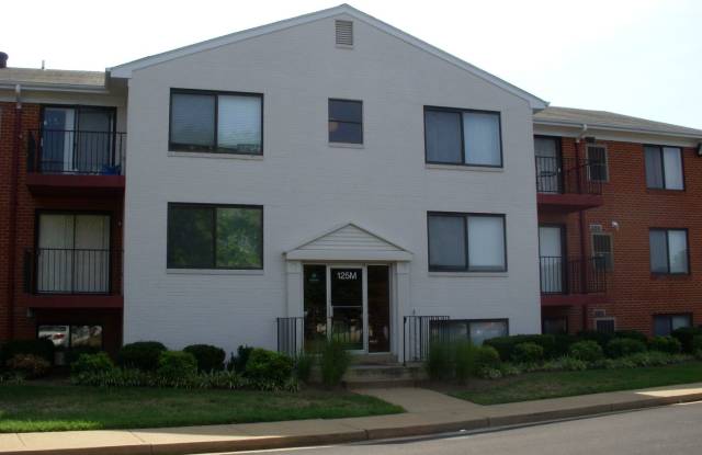 Condo - 2 bedroom 2 bath w/ balcony