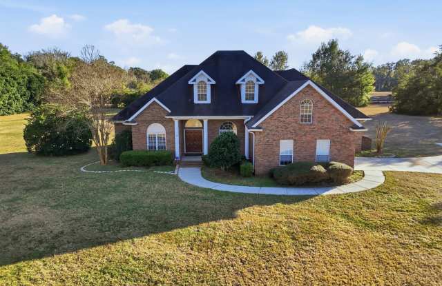 Ivy Park Brick Home 4 bedroom 3 1/2 baths