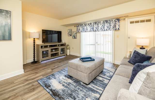 Seven Oaks Townhomes