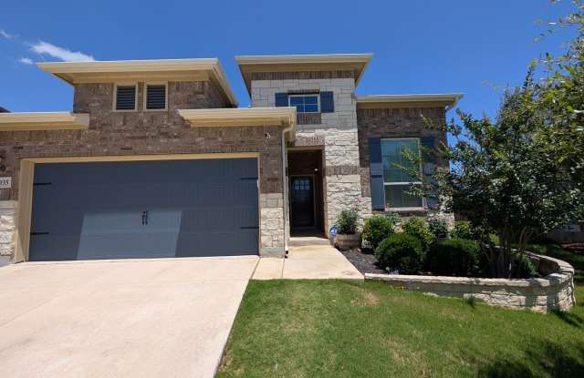 5 Bedroom House in Wasser Ranch / Modern Look  / Community Fishing Pond & Dog Park & Walking Trails / CISD