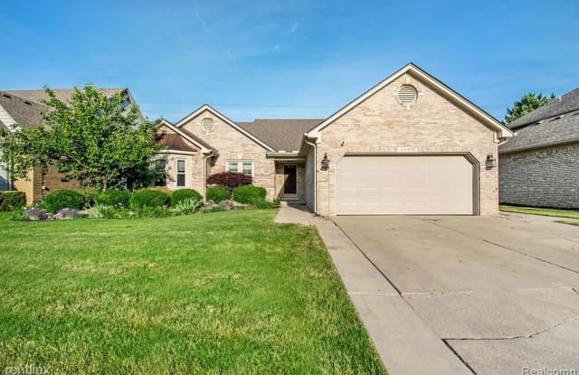 43496 Hillsboro Dr - 43496 Hillsboro Drive, Macomb County, MI 48038